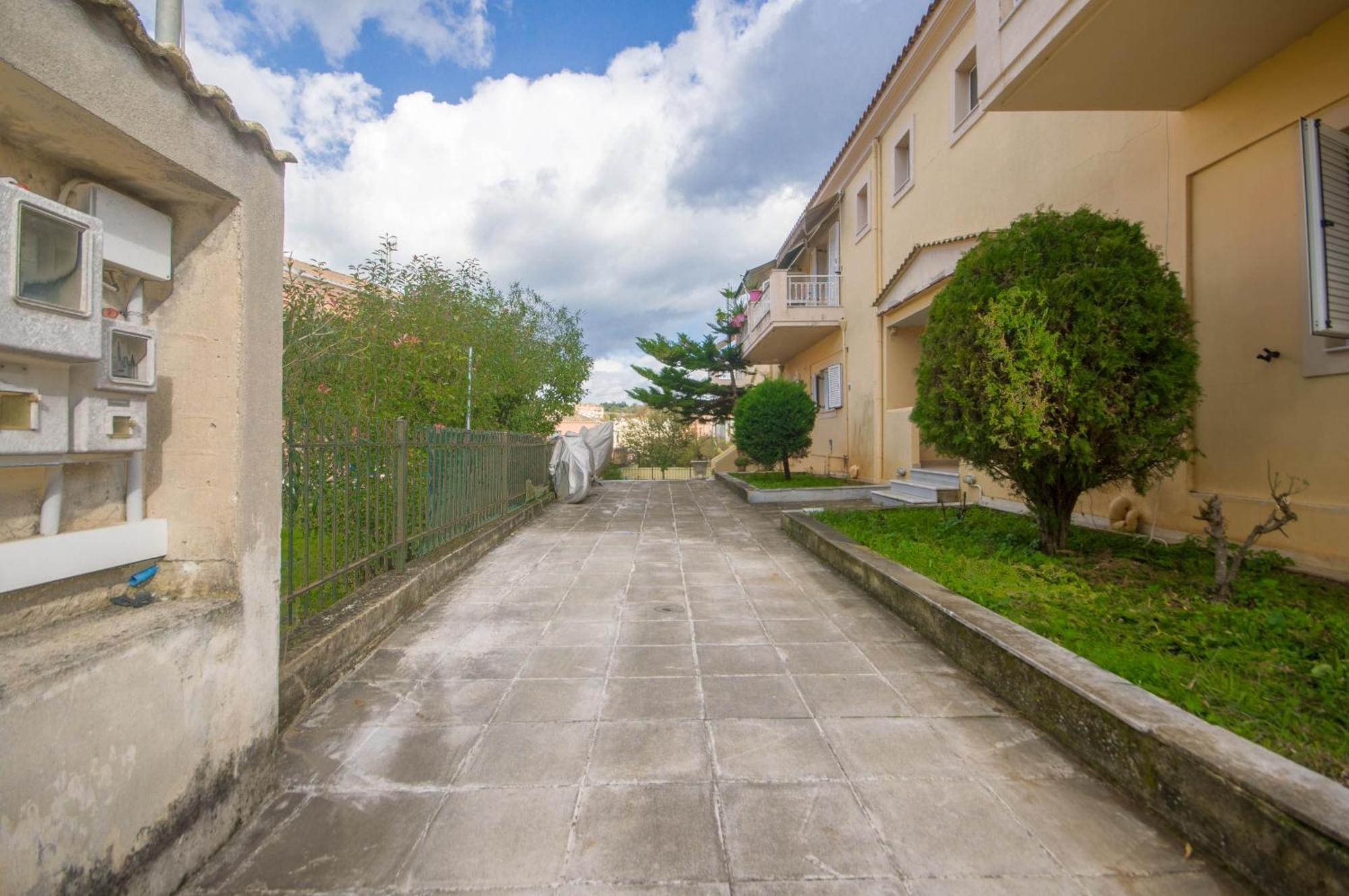 Apartamento Διωροφη Μεζονετα-2Km Απο Το Κεντρο-Iliana House Alepou Exterior foto