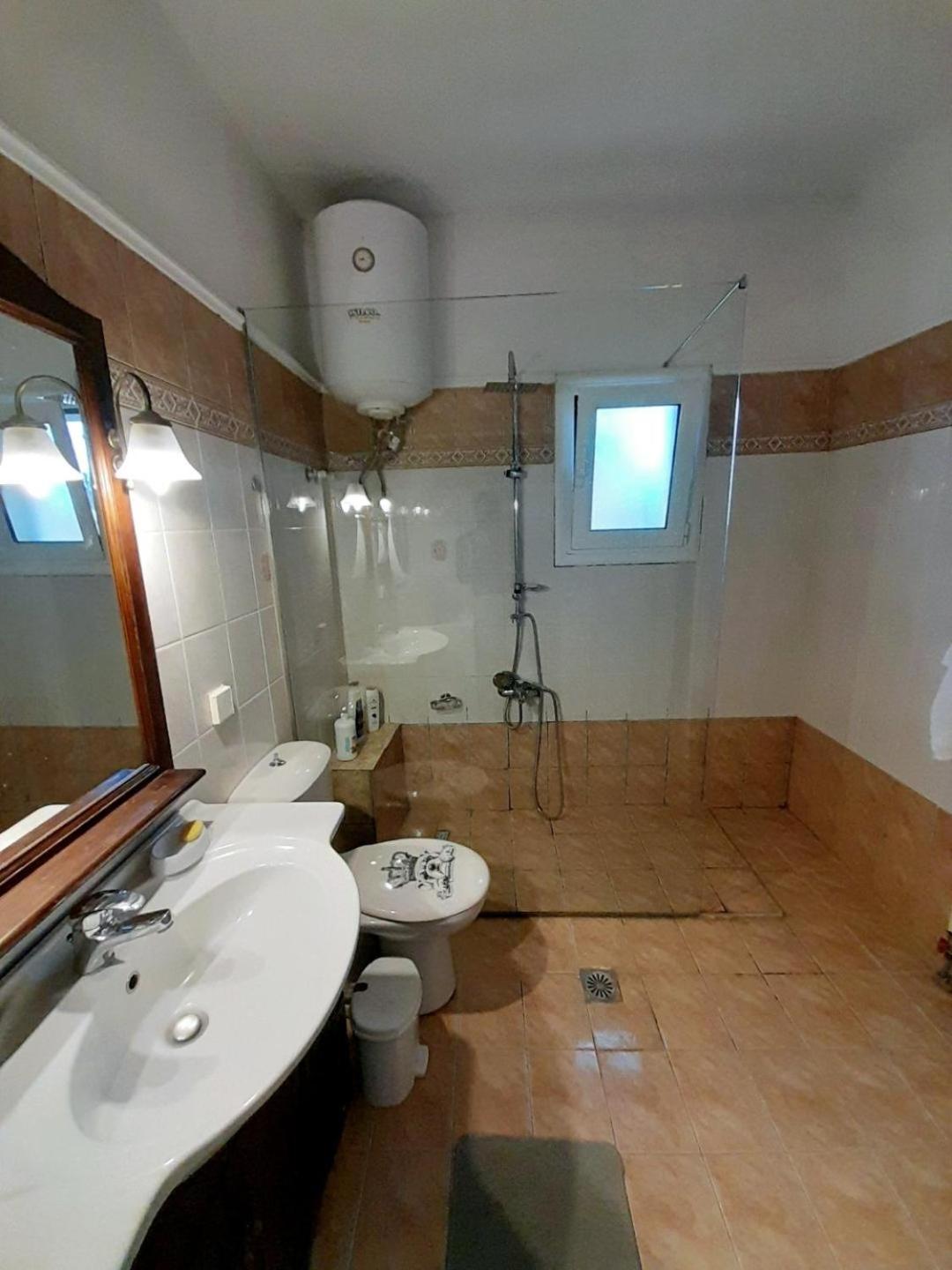 Apartamento Διωροφη Μεζονετα-2Km Απο Το Κεντρο-Iliana House Alepou Exterior foto
