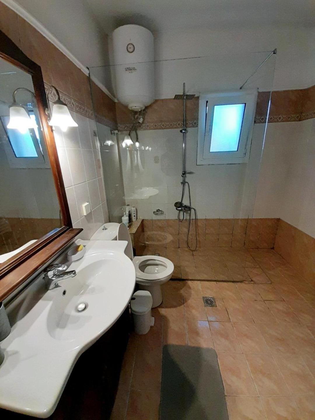 Apartamento Διωροφη Μεζονετα-2Km Απο Το Κεντρο-Iliana House Alepou Exterior foto